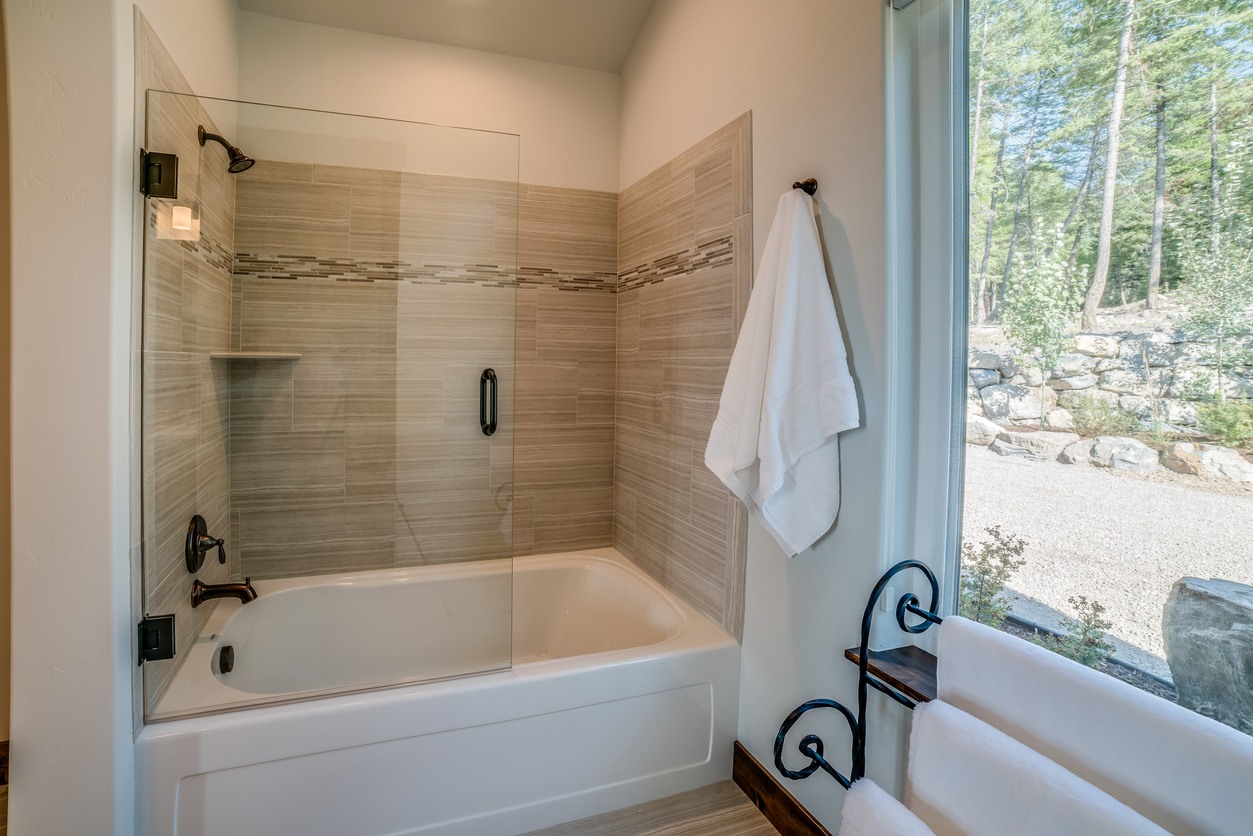 Shower & Tub Installation in Gallup